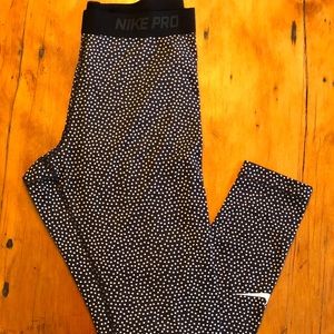 Women’s Nike Pro Dri-Fit Polka Dot Legging